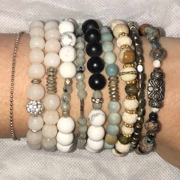 Beaded Stone Bracelet - Picture 2 of 2